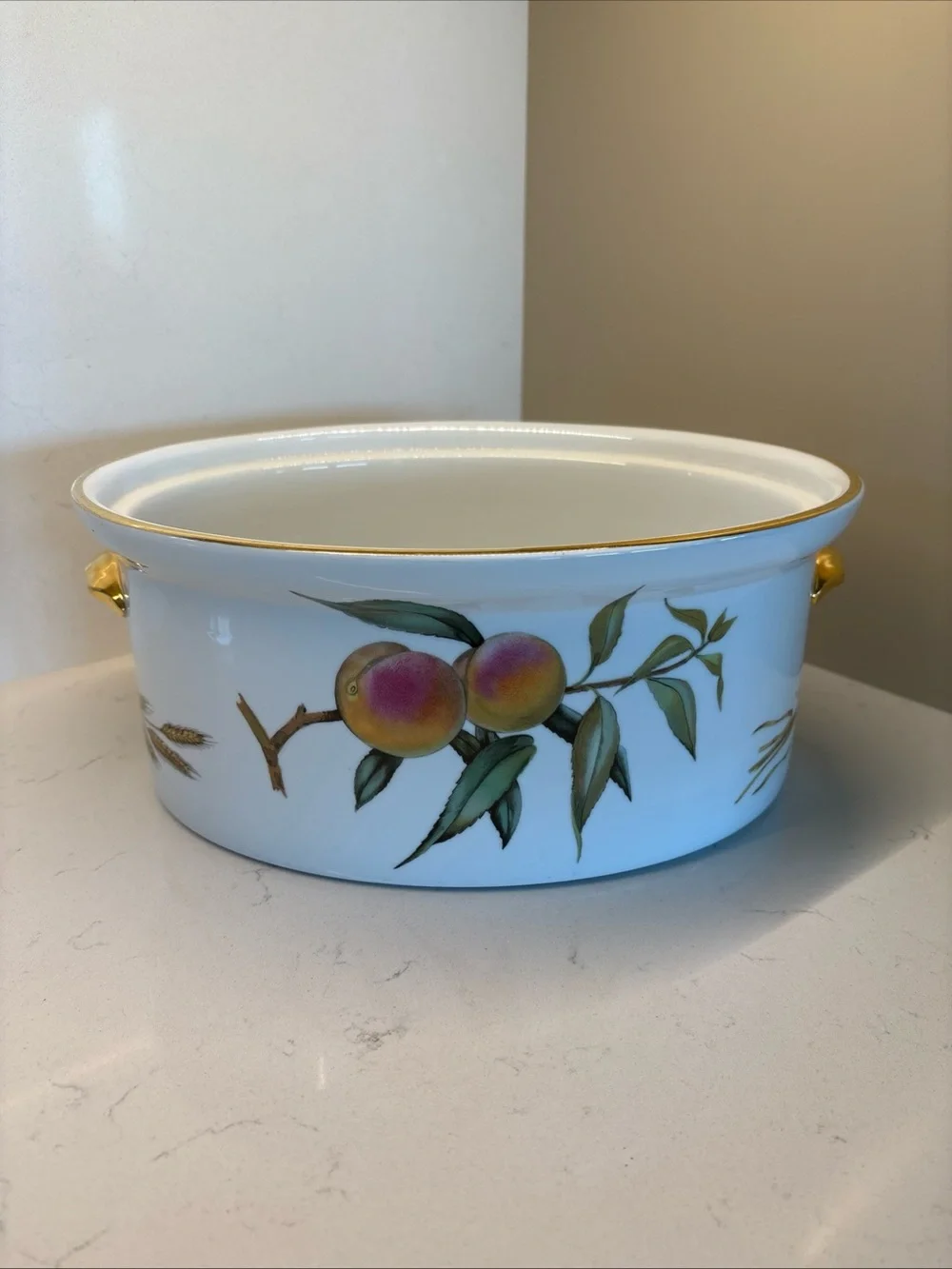 Evesham Vintage Royal Worchester Nostalgic Porcelain Shape 24 Size 1 12” No Lid